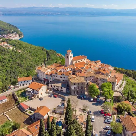 Johan By Interhome * Brseč