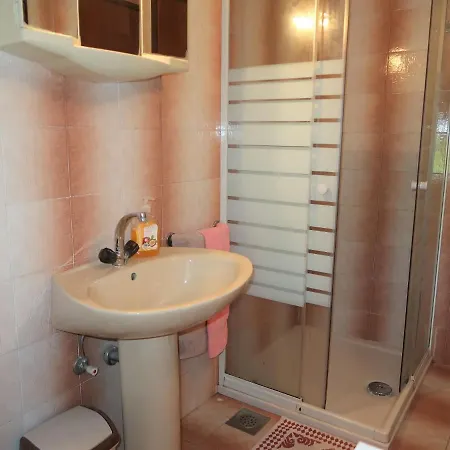 Apartament Johan By Interhome