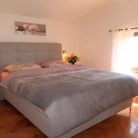 Johan By Interhome Apartament Brseč